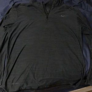Nike pullover